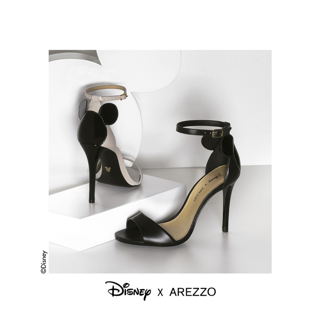 Sandalia do hot sale mickey arezzo